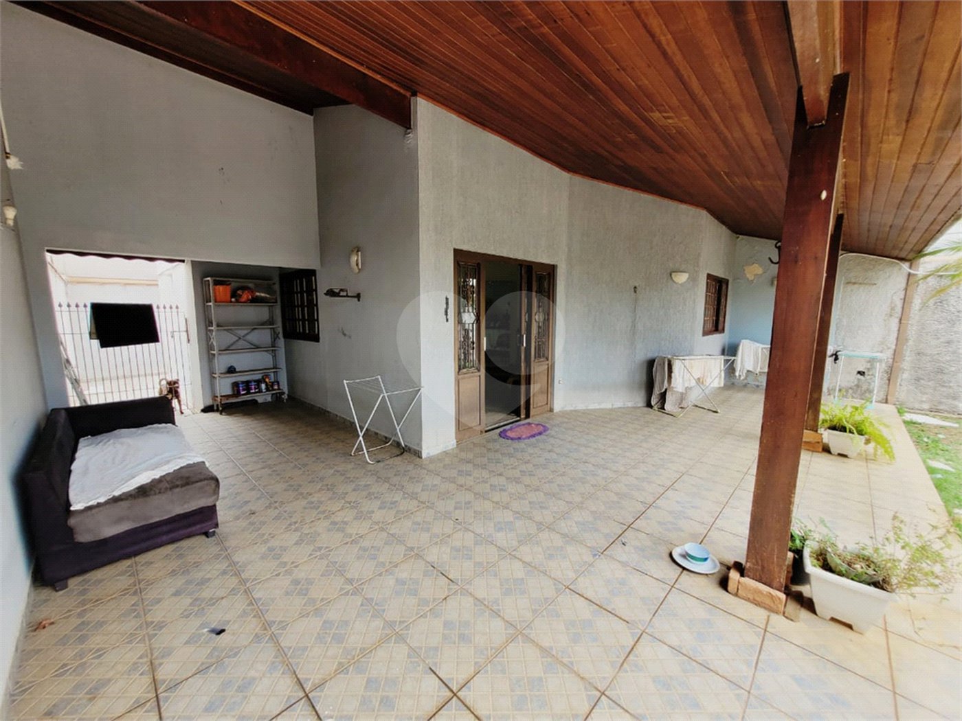 Sobrado à venda com 4 quartos, sendo 1 suíte, em Jardim Regina, Indaiatuba, SP