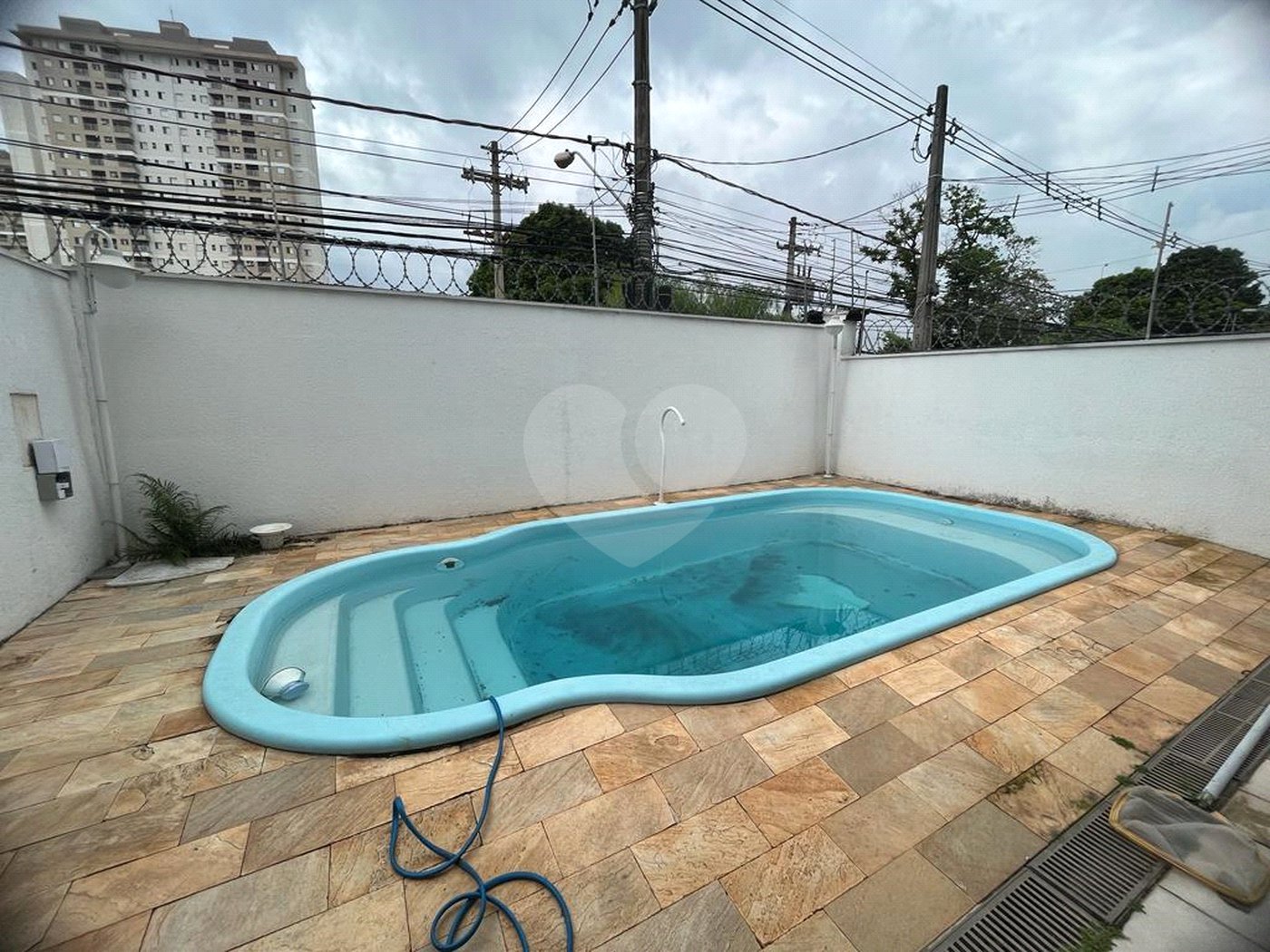 Casa à venda com 3 quartos, sendo 1 suíte, no condomínio Villagio DI Lucca, Sorocaba - SP