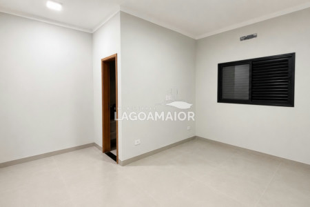 Casa à venda com 3 quartos, sendo 1 suíte,  em Jardim dos Ipês, Três Lagoas, MS