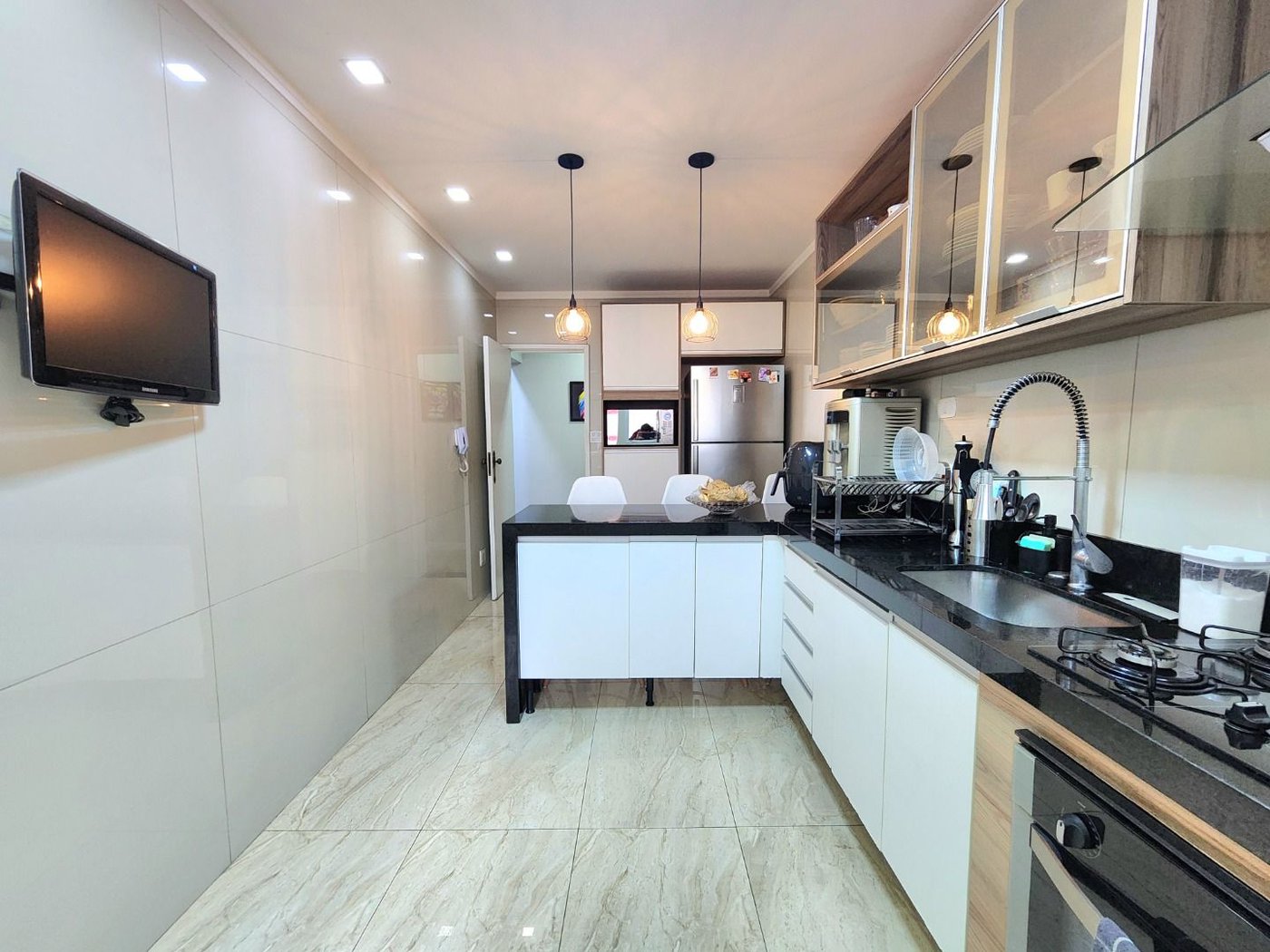 Apartamento com 2 dormitórios à venda, 92 m² por R$ 650.000,00 - Boa Vista - São Vicente/SP