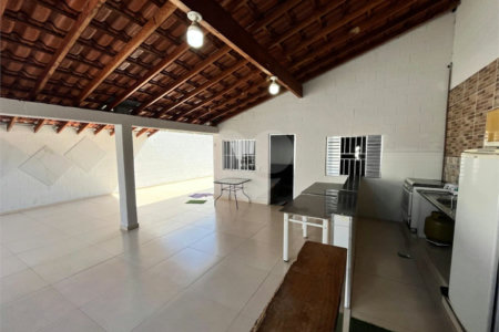 Casa à venda com 2 quartos em Vila Jeriva, Várzea Paulista, SP