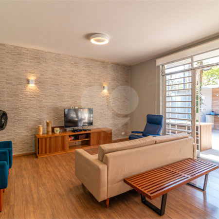 Casa Térrea à venda com 3 quartos, sendo 1 suíte, em Chácara Santo Antônio, São Paulo, SP