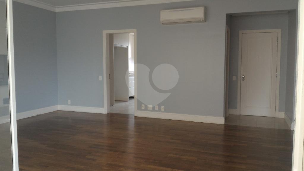 Apartamento para alugar com 3 suítes em Itaim Bibi, São Paulo, SP