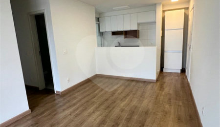 Apartamento à venda com 3 quartos, sendo 1 suíte,  em Parque Reboucas, São Paulo, SP