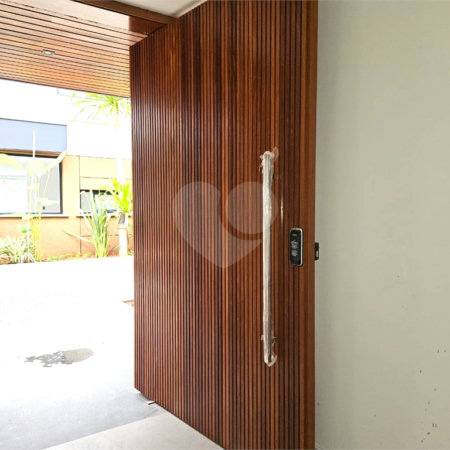 Casa à venda com 4 suítes no condomínio Venezia, São Paulo - SP