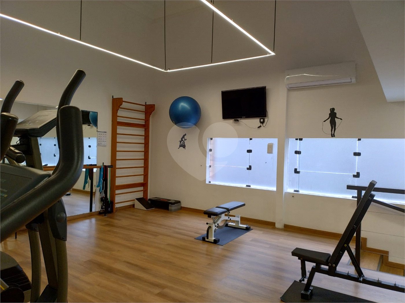 Apartamento para alugar com 3 suítes em Campo Belo, São Paulo, SP