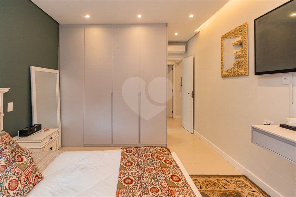 Apartamento 3 suítes 4 vagas 318m² a venda na Vila Sofia - São Paulo