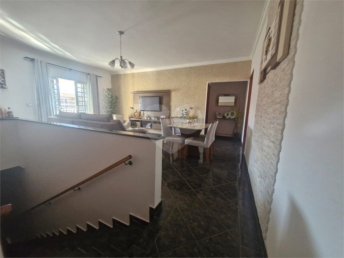 Casa à venda com 4 quartos, sendo 1 suíte, em Jardim Planalto, Salto, SP