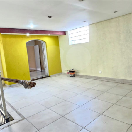 Sobrado à venda com 3 quartos, sendo 1 suíte,  em Jardim Humaitá, São Paulo, SP