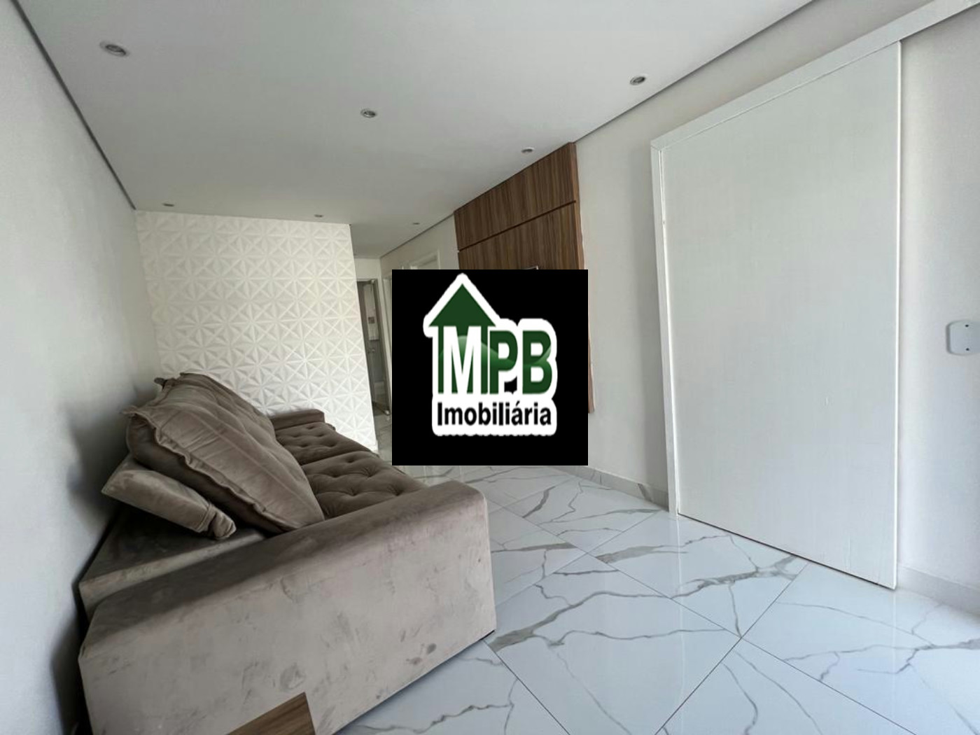 Casa à venda com 2 quartos no condomínio Villa Del Rey, Sorocaba - SP