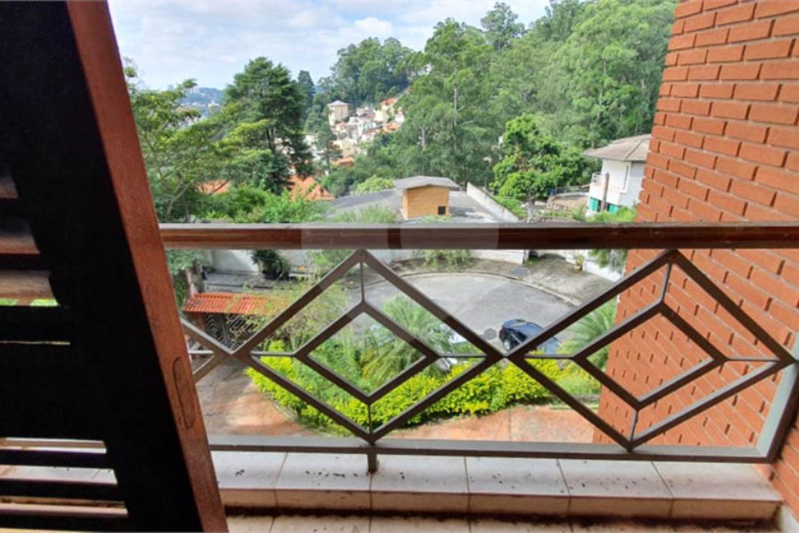 Sobrado à venda ou para alugar com 5 quartos, sendo 3 suítes,  em Tremembé, São Paulo, SP