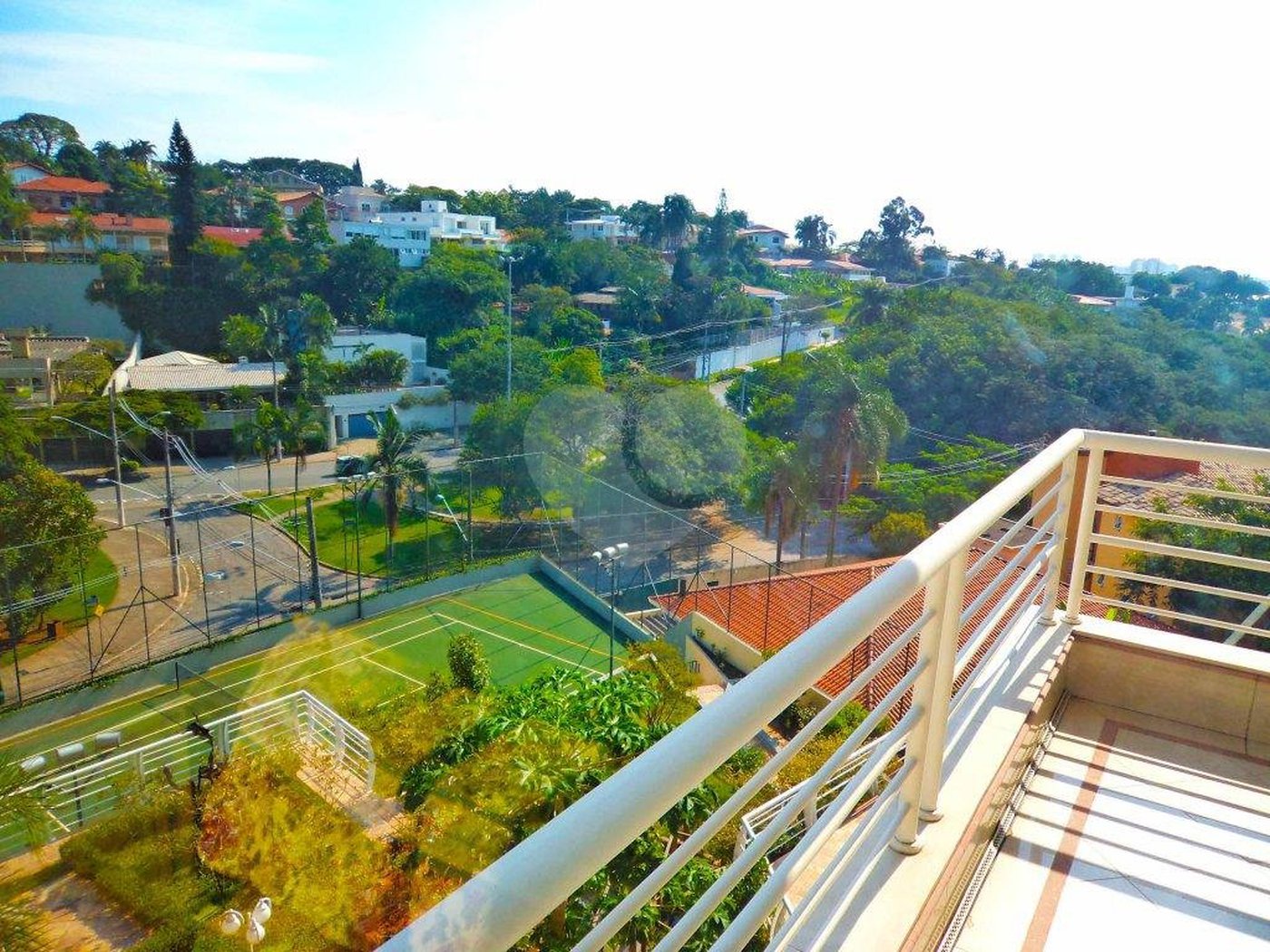 Casa à venda com 5 suítes em Jardim Leonor, São Paulo, SP