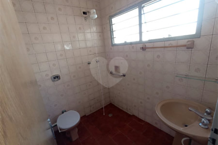 Casa à venda com 6 quartos, sendo 2 suítes, no Centro, Itapetininga, SP