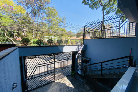 Casa à venda ou para alugar com 3 suítes em Jardim do Mar, São Bernardo do Campo, SP