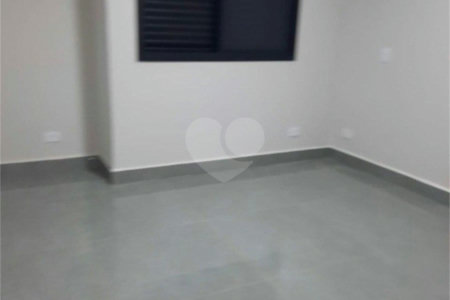 Casa à venda com 3 quartos, sendo 1 suíte, no condomínio Horto Florestal Villagio, Sorocaba - SP