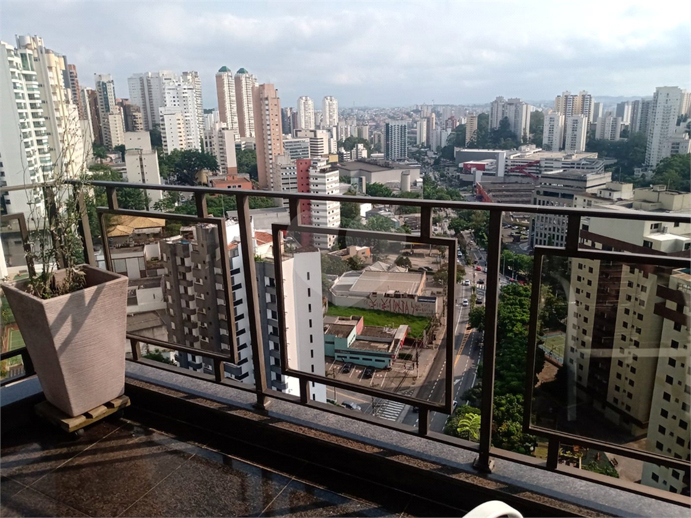 Apartamento à venda com 4 quartos, sendo 1 suíte, em Vila Andrade, São Paulo, SP
