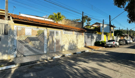 Casa à venda com 2 quartos, sendo 1 suíte, em Jardim Realce, Suzano, SP