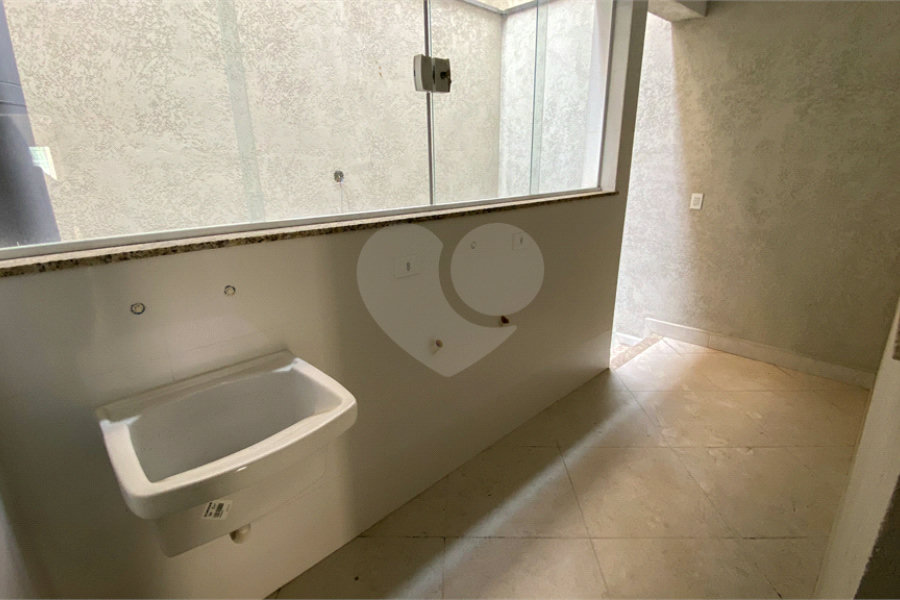 Sobrado à venda com 4 quartos, sendo 2 suítes, em Vila Pereira Barreto, São Paulo, SP