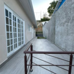 Casa à venda com 4 quartos, sendo 1 suíte,  no condomínio Jardim das Acácias, Cotia - SP