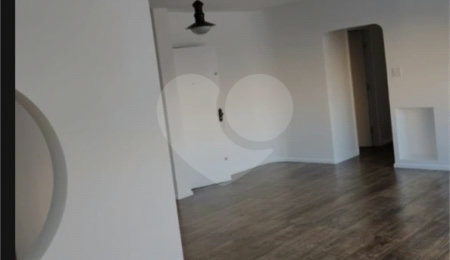 Apartamento à venda com 3 quartos, sendo 1 suíte,  em Vila Mariana, São Paulo, SP