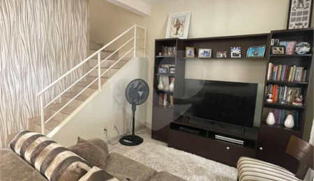 Casa à venda com 3 quartos, sendo 1 suíte, no condomínio Montpellier, Mogi das Cruzes - SP