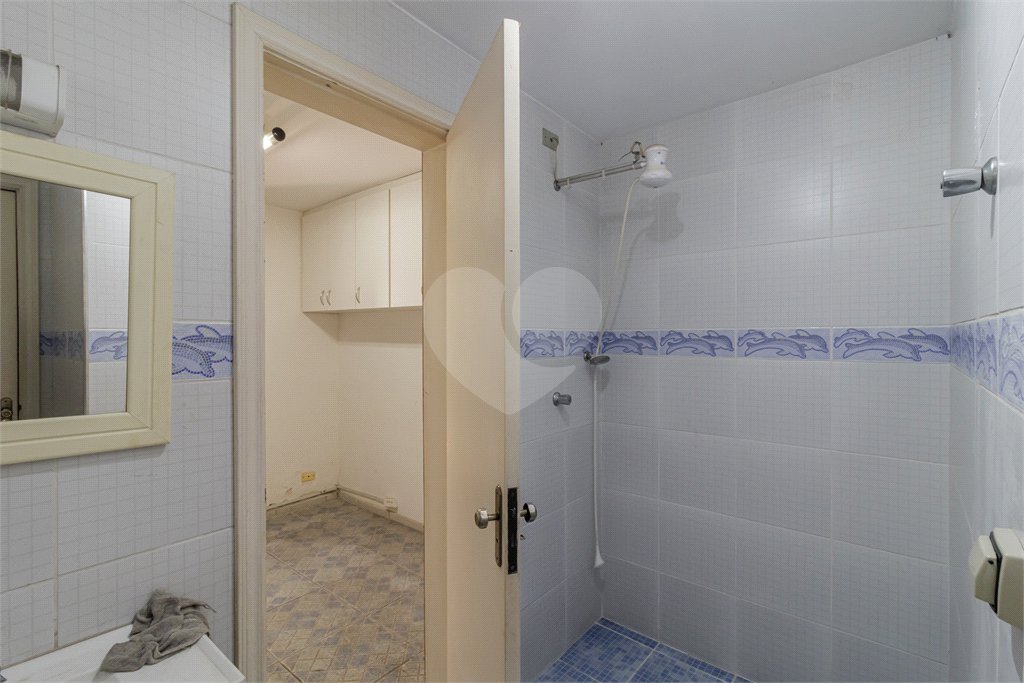 Casa Térrea à venda com 4 quartos, sendo 2 suítes, em Bosque da Saúde, São Paulo, SP