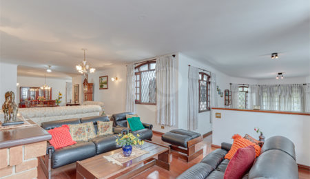 Casa Térrea à venda com 4 quartos, sendo 1 suíte, em Jardim Prudência, São Paulo, SP