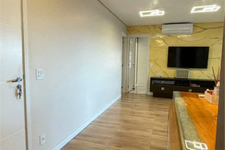 Apartamento à venda com 4 quartos, sendo 2 suítes,  em Pinheiros, São Paulo, SP