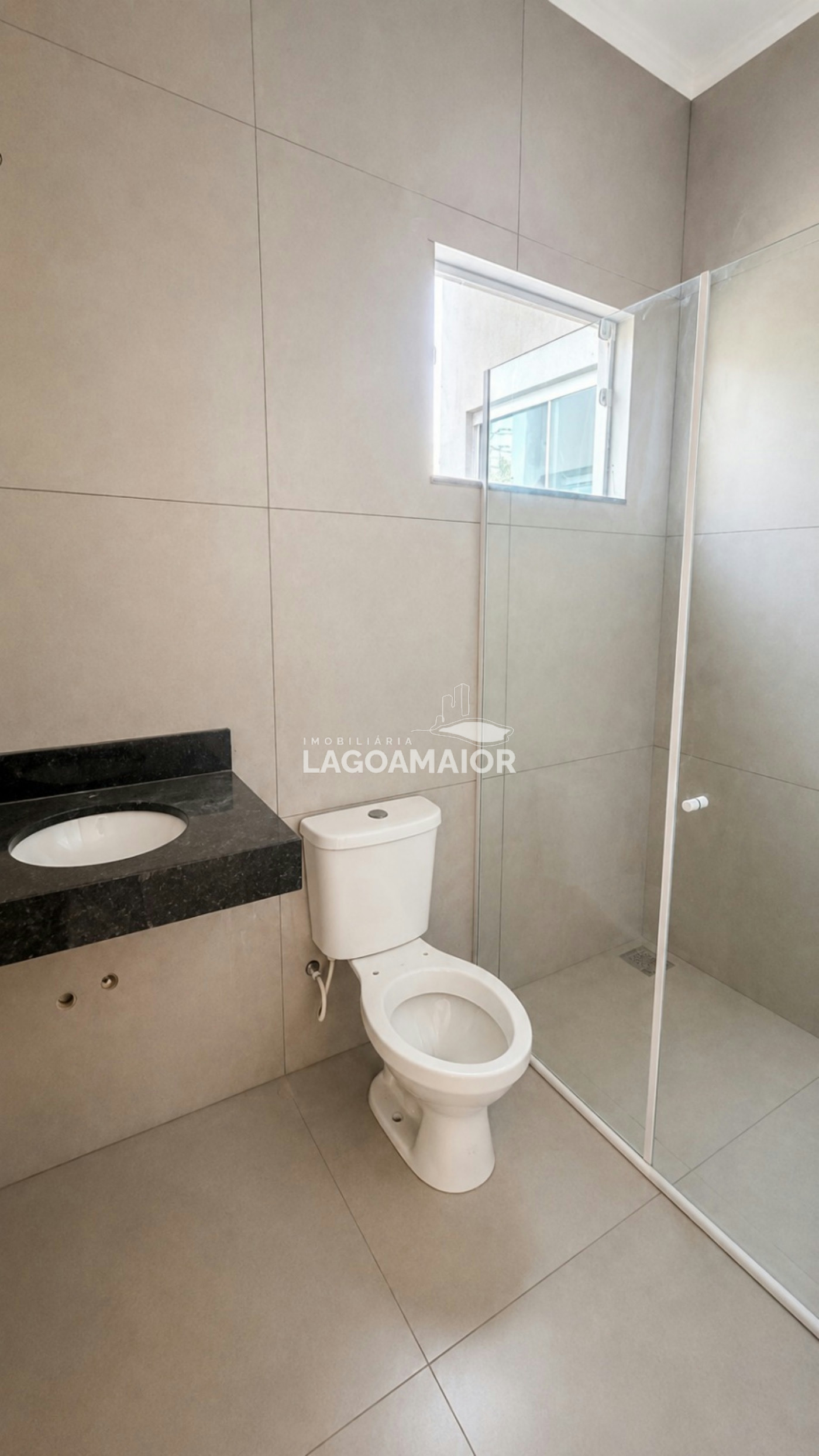 Casa à venda ou para alugar com 2 quartos, sendo 1 suíte, em Santa Rita, Três Lagoas, MS