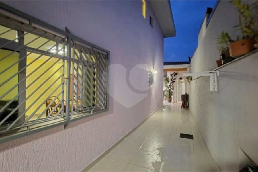 Sobrado à venda com 3 quartos, sendo 1 suíte, em Tremembé, São Paulo, SP