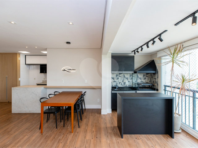 Apartamento à venda com 2 quartos, sendo 1 suíte,  em Chácara Santo Antônio, São Paulo, SP