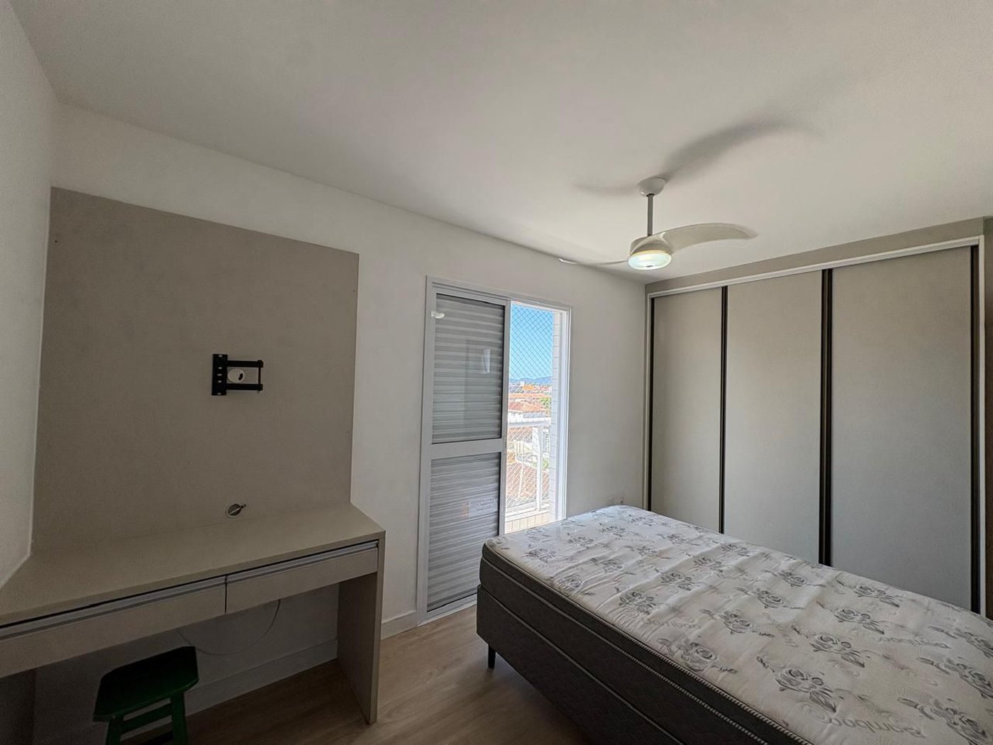 Apartamento com 2 dormitórios à venda, 65 m² por R$ 650.000,00 - Boqueirão - Santos/SP