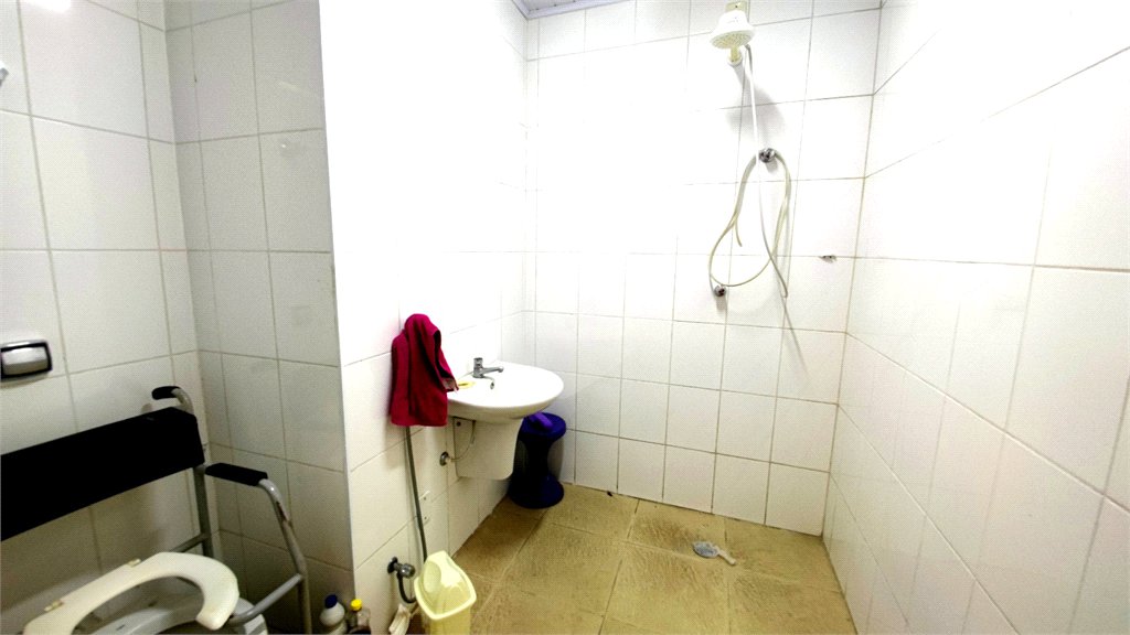 Sobrado à venda com 3 quartos em Moema, São Paulo, SP