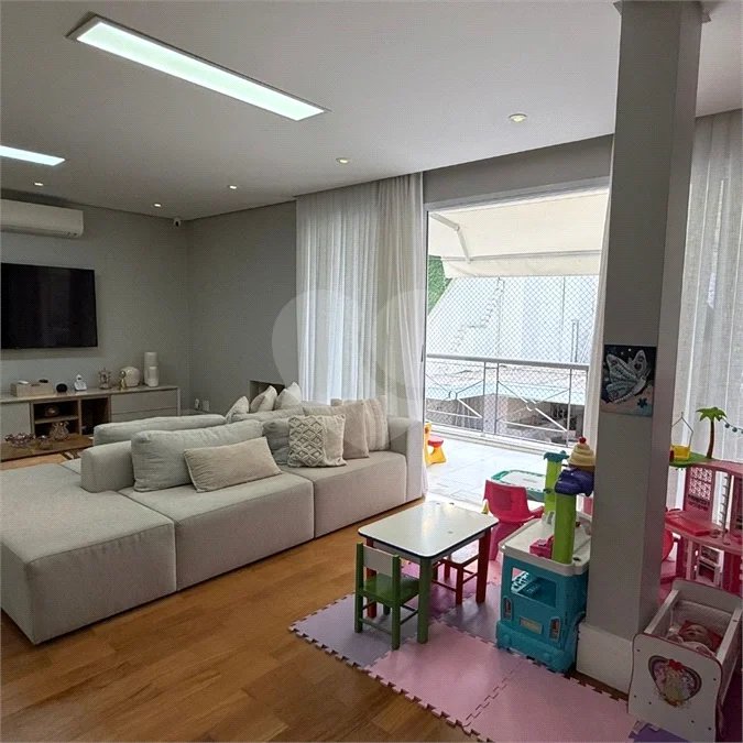 Casa à venda com 4 suítes no condomínio Vilas das Paineiras, São Paulo - SP