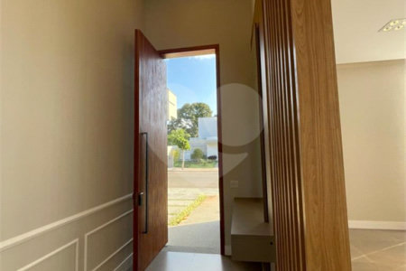 Casa à venda com 3 suítes no condomínio Residencial Granville, Atibaia - SP