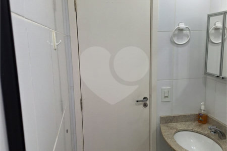 Apartamento à venda com 2 quartos em Jardim Esmeralda, São Paulo, SP