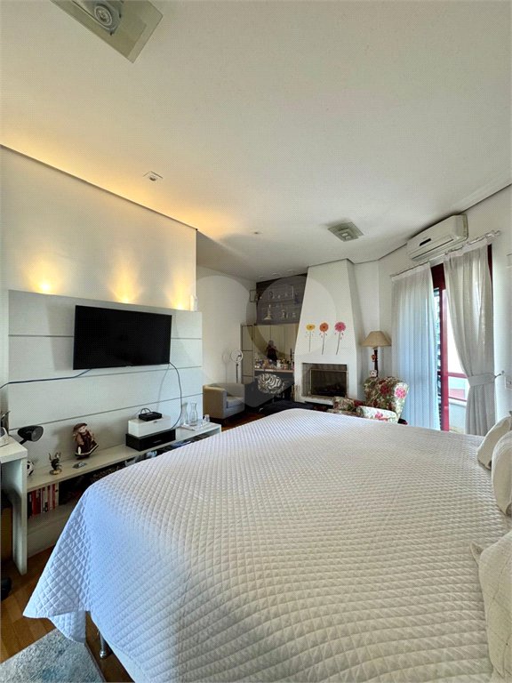 Apartamento à venda com 4 suítes em Vila Suzana, São Paulo, SP