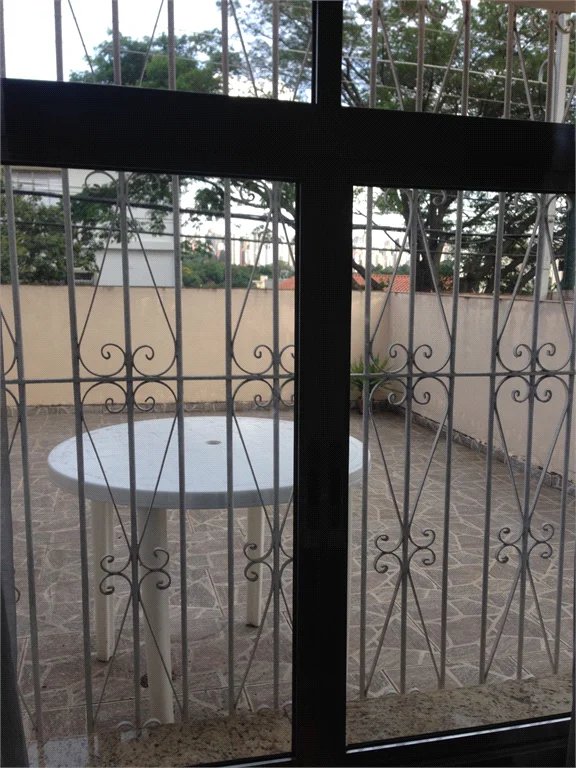 Sobrado à venda com 4 quartos, sendo 1 suíte, em Jardim Celeste, São Paulo, SP