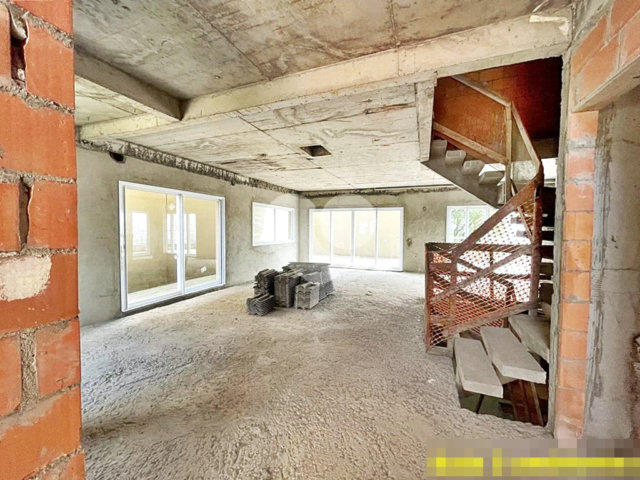 Casa à venda com 4 suítes no condomínio Villagio Di Modena, São Paulo - SP