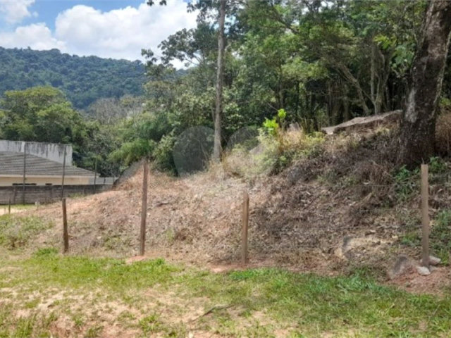 Terreno à venda no condomínio Itaguaçu da Cantareira, São Paulo - SP