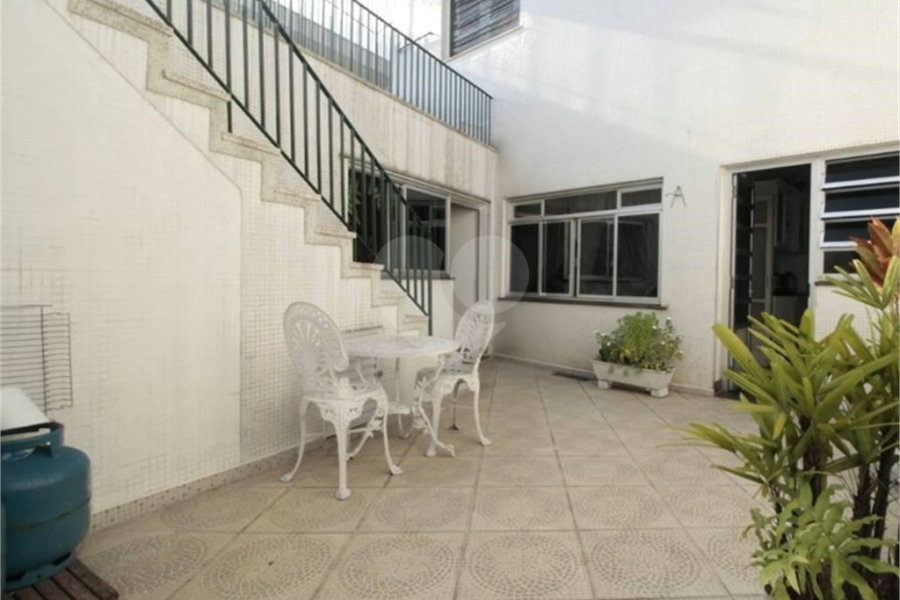 Sobrado à venda com 4 quartos, sendo 2 suítes, em Santana, São Paulo, SP