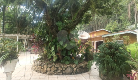 Sítio à venda com 9 quartos, sendo 5 suítes,  em Portão, Atibaia, SP
