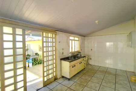 Casa para alugar com 2 quartos, sendo 1 suíte, no Centro, Indaiatuba, SP