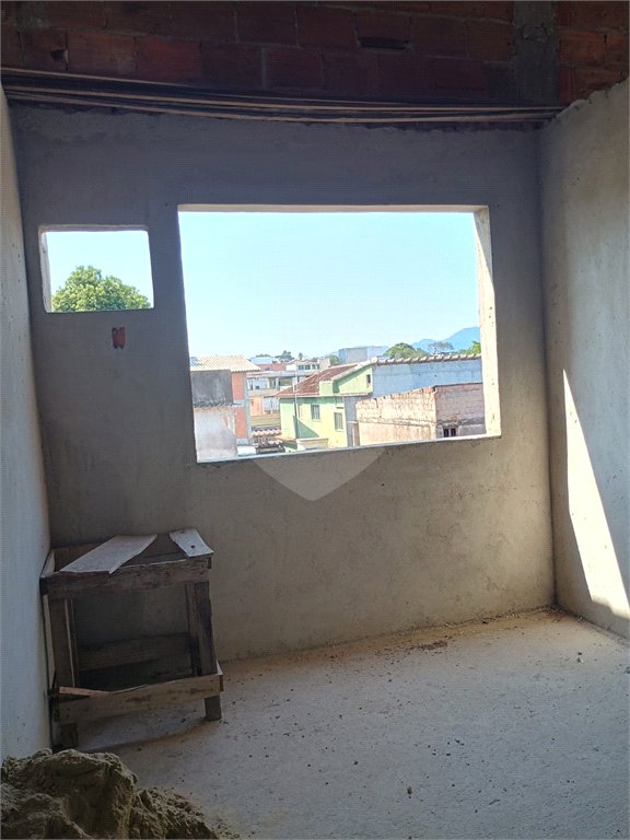 Casa à venda com 7 quartos, sendo 2 suítes, em Campo Grande, Rio de Janeiro, RJ