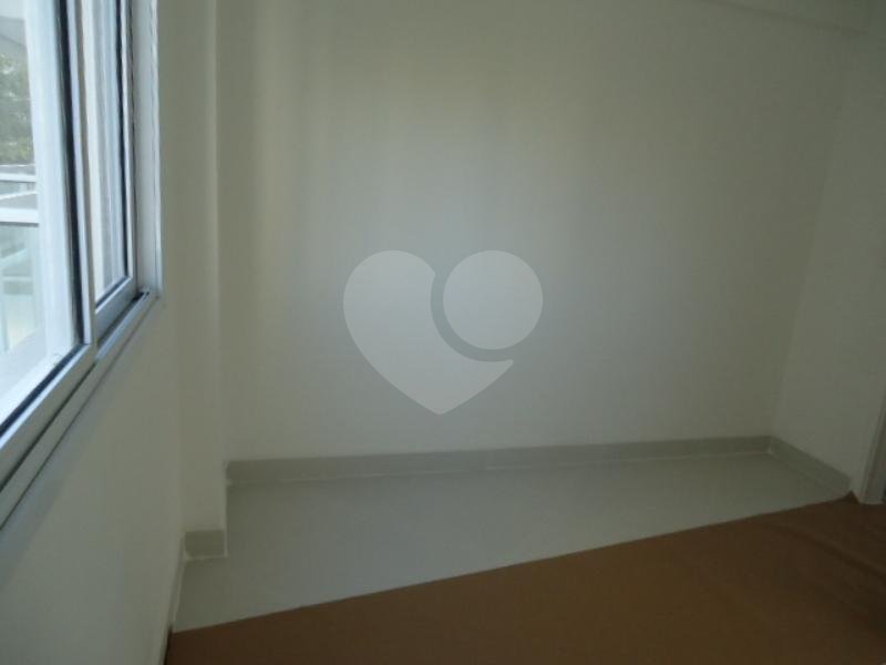 Apartamento à venda com 3 quartos, sendo 1 suíte, em Vila Suzana, São Paulo, SP