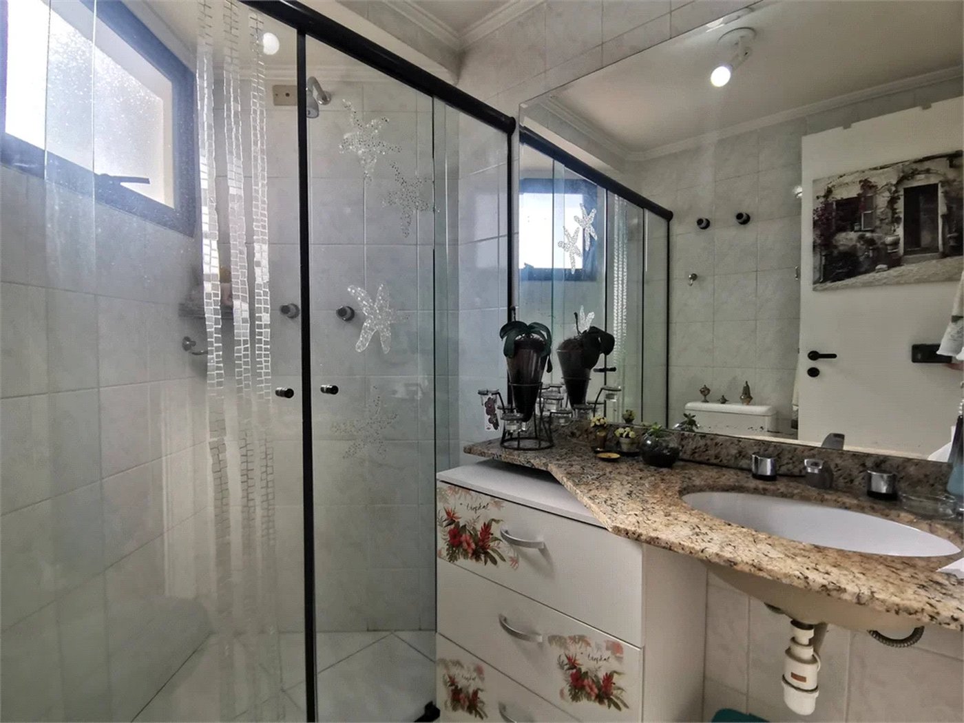 Apartamento à venda com 3 quartos, sendo 1 suíte,  em Vila Andrade, São Paulo, SP