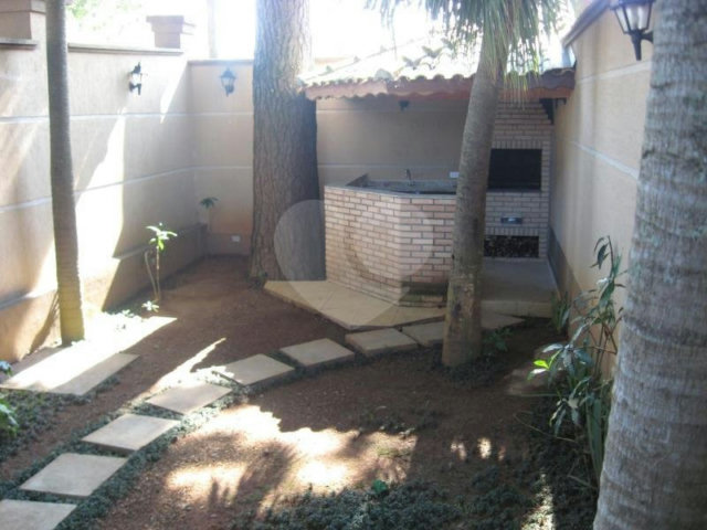Casa à venda com 3 quartos, sendo 1 suíte,  no condomínio Algarve Residencial, São Paulo - SP
