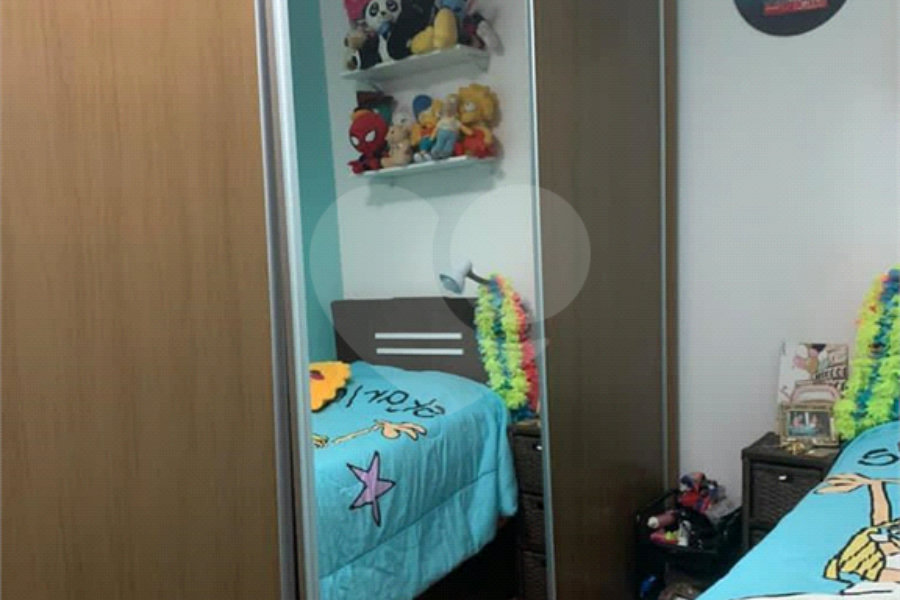 Sobrado à venda com 3 quartos, sendo 1 suíte,  em Vila Sabrina, São Paulo, SP