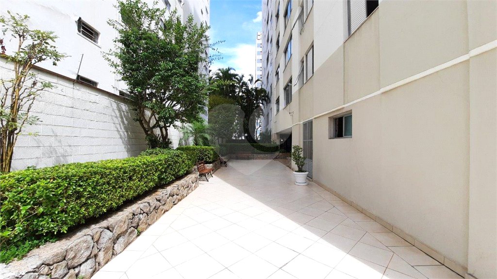 Apartamento à venda com 3 quartos, sendo 1 suíte, em Santa Cecília, São Paulo, SP