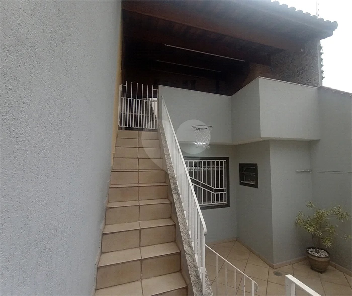 Sobrado à venda com 3 quartos, sendo 1 suíte, em Vila Gustavo, São Paulo, SP